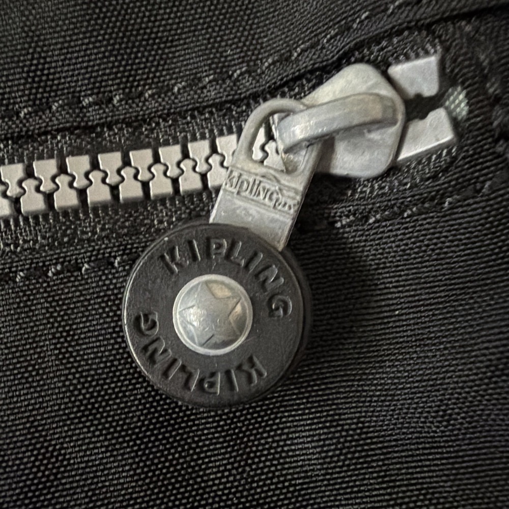 Kipling Black Nylon Shoulder Crossbody Zipper Pockets Travel‎ Vacation Everyday - Picture 3 of 10